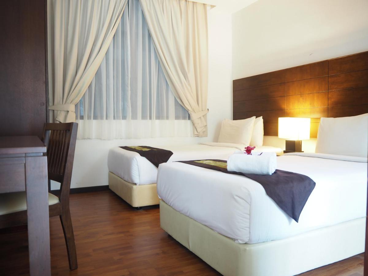 Samsuria Beach Apartment Resort Cherating Dış mekan fotoğraf